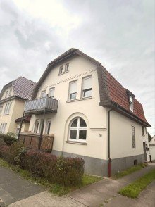 Hausansicht Renoviertes 3-FH in sch�ner Lage am Asenberg!