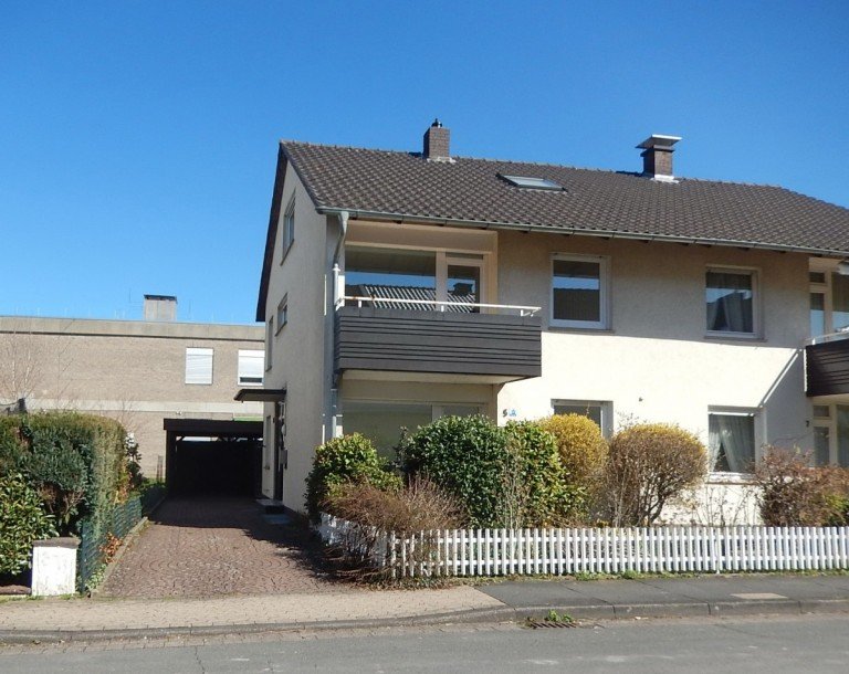 Ansicht Strasse Bad Salzuflen Doppelhaush�lfte Gepflegte DHH in Zentrumsn�he!
