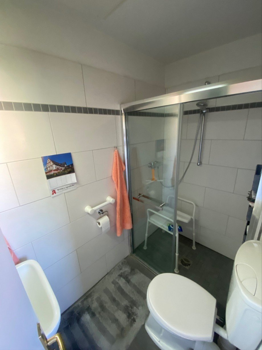 Badezimmer WHG 1 Wohnung Bad Salzuflen