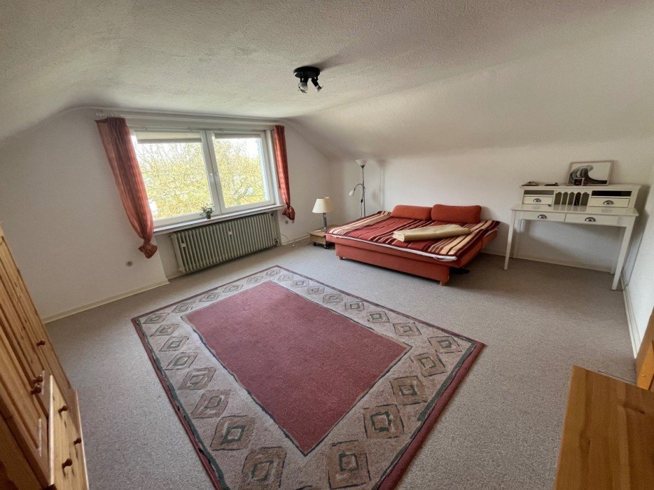 Schlafzimmer OG Einfamilienhaus Bad Salzuflen