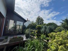 Terrasse aus dem Wohnzimmer Gepflegt, mit viel Platz und in ruhiger Lage!