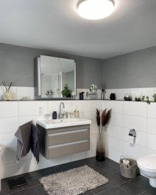 Badezimmer OG Renoviertes Wohn-und Gesch�ftshaus im Zentrum!